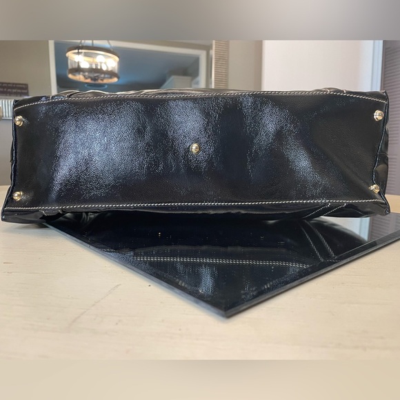 EUC *With Dust Bag* Gucci Dialux Britt Crystal Tote (Medium) - Picture 7 of 16